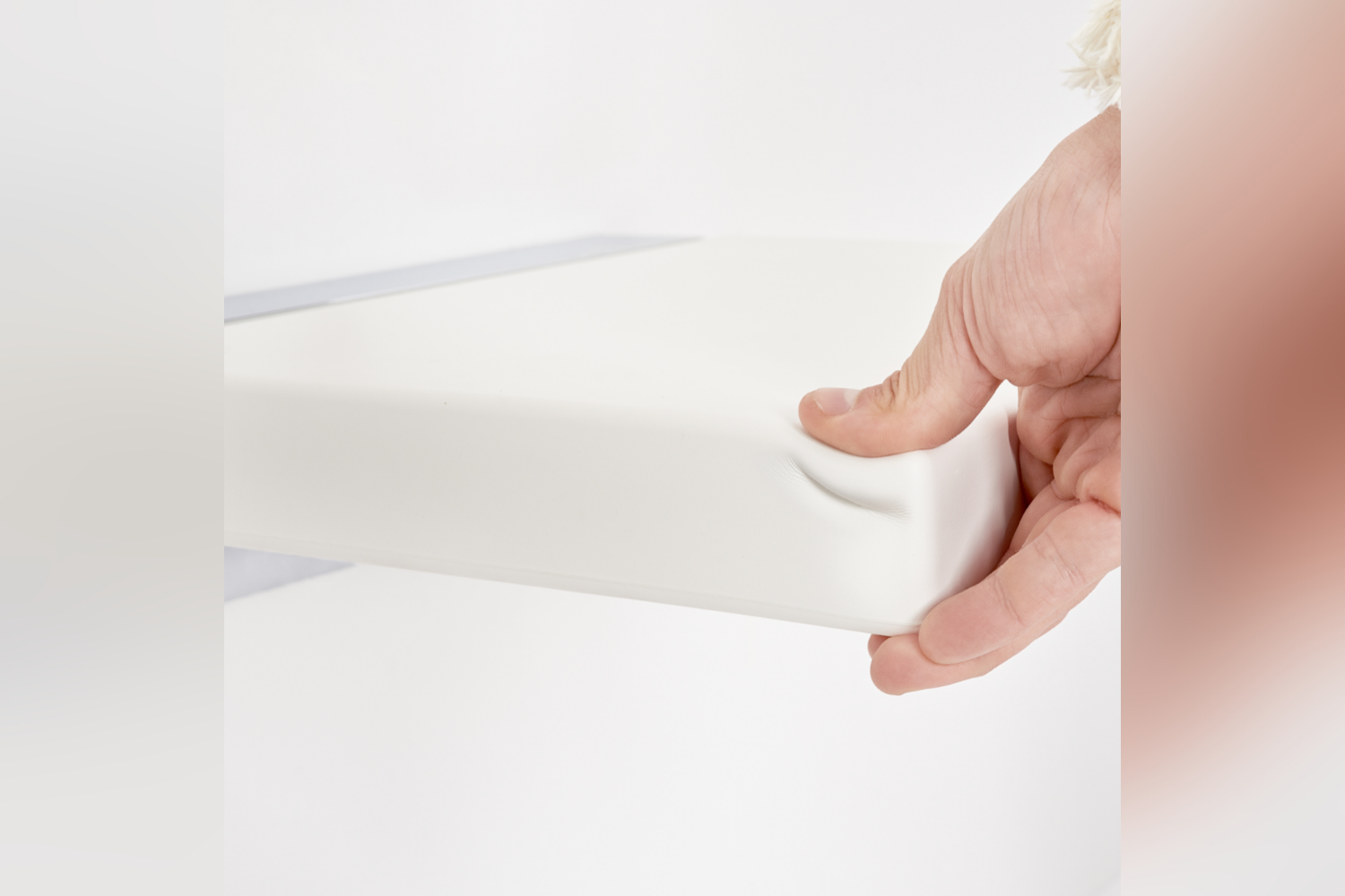 17-24-inch-White-STC24WM-M-5-3-1500x1000