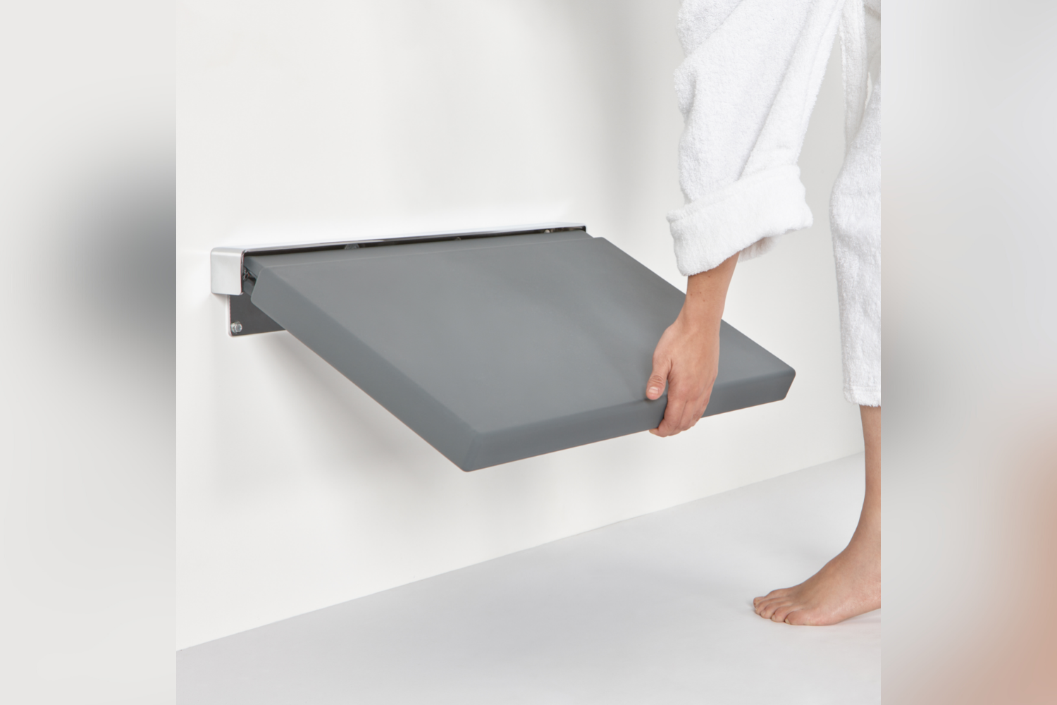 7-24-inch-Grey-12Avix-1500x1000