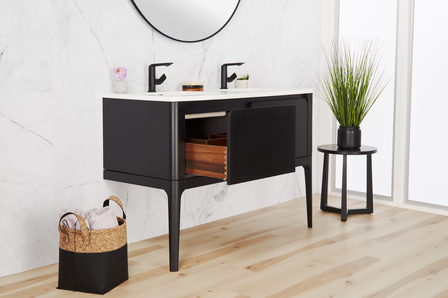BAUHAUS Black Matte Vanity