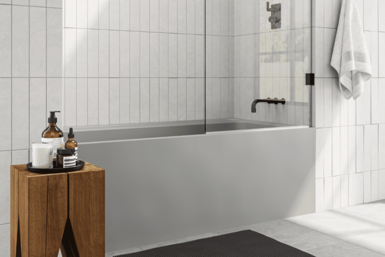 Alcove tub with gray finish